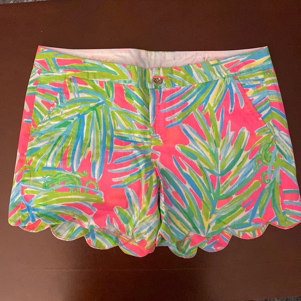Women’s shorts size 10